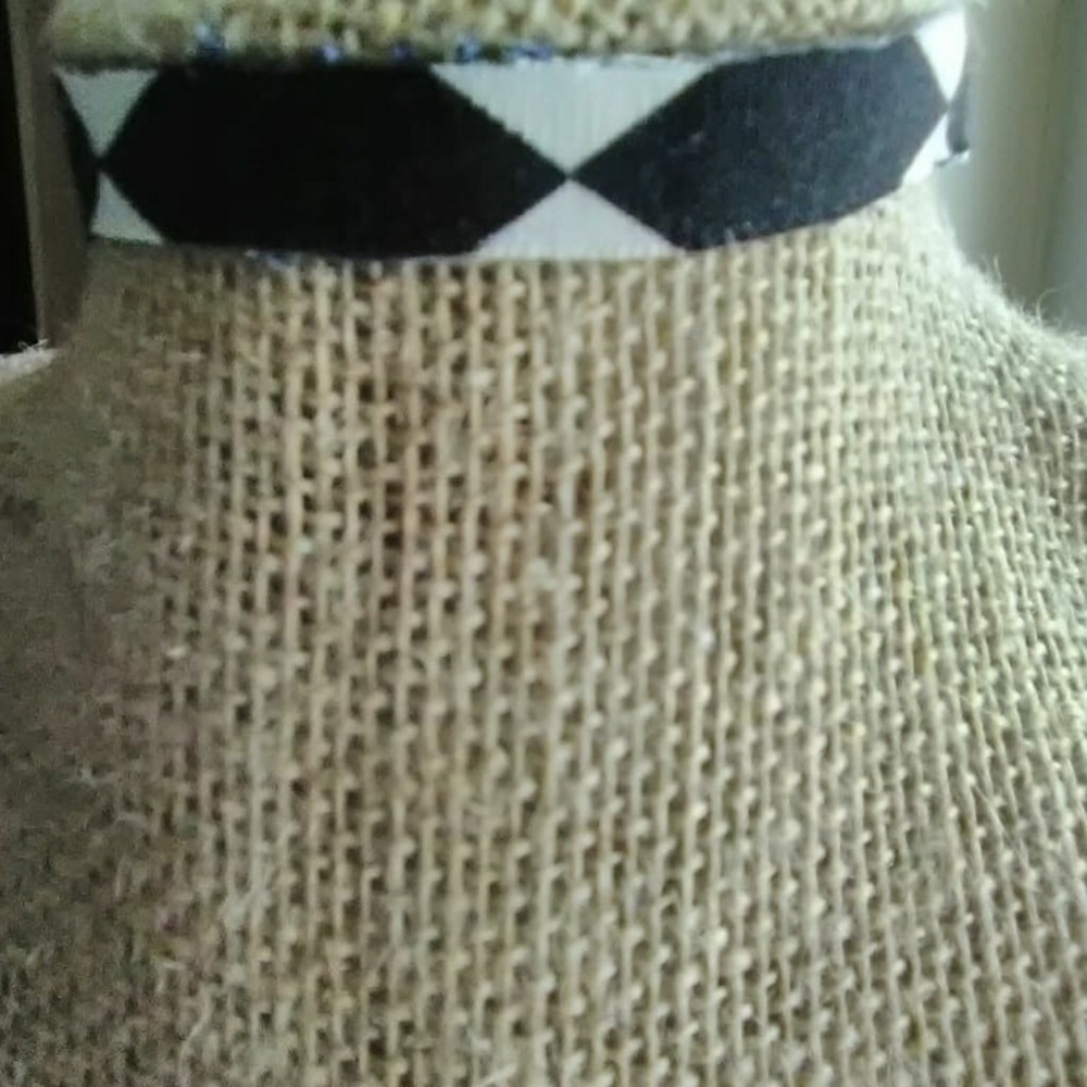 Choker - Picture 2 of 2